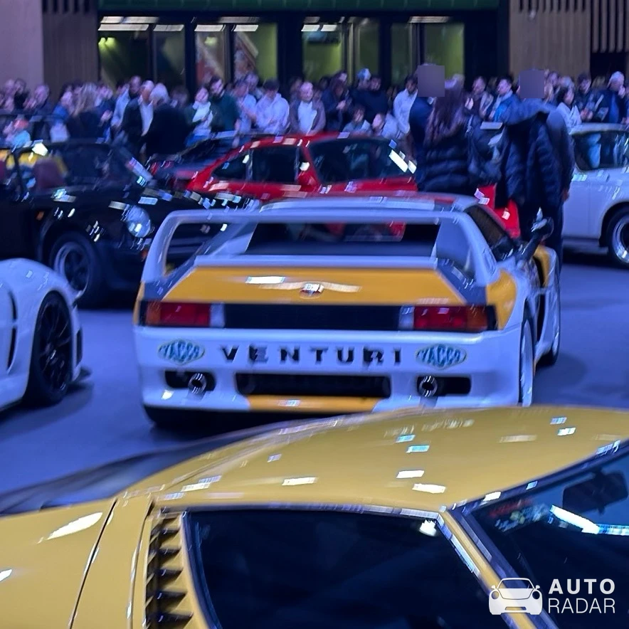 Venturi 400 spotted in Vanves