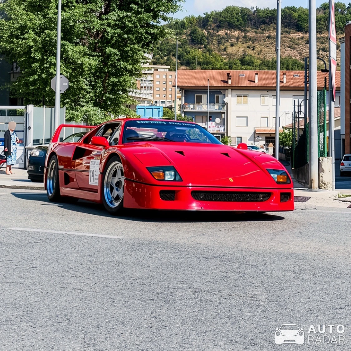 Ferrari F40 spotted in Teramo
