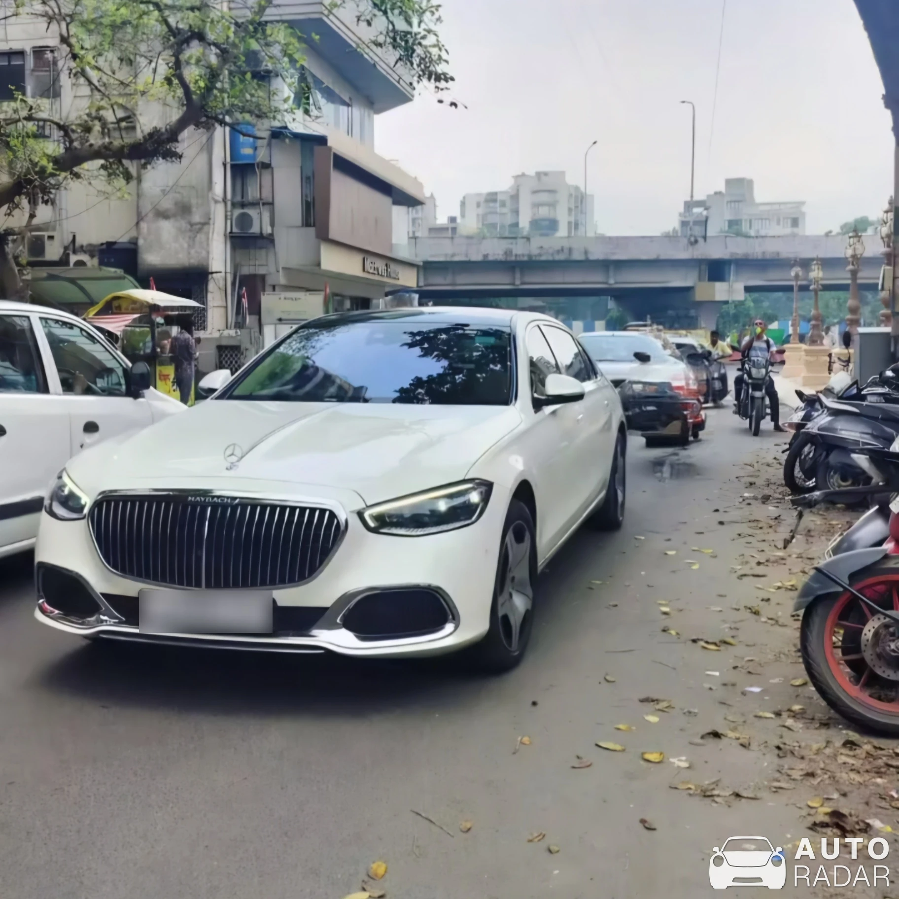 Mercedes-Maybach S 500 spotted in Surat