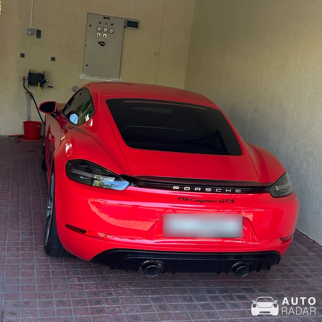 Porsche 718 Cayman GTS spotted in Dubai, United Arab Emirates