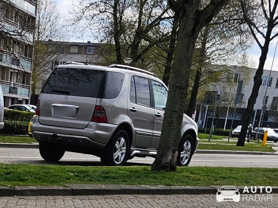 Mercedes-Benz ML 63 AMG W164 2009 spotted in Kerkrade