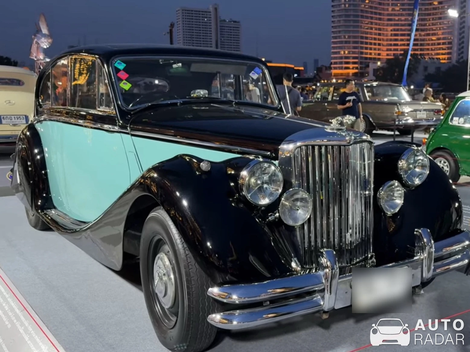 Jaguar Mark V spotted