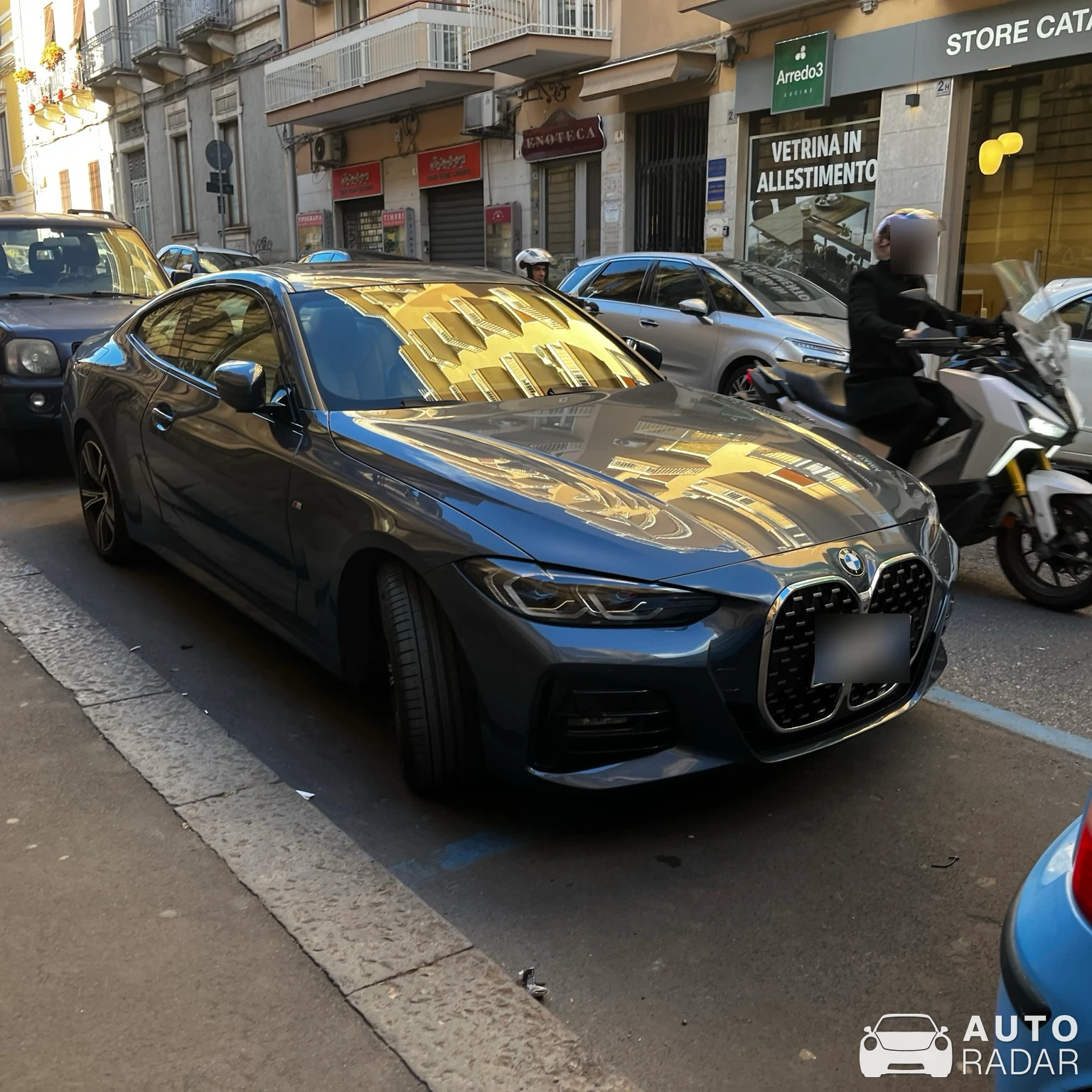 BMW 4 Series G22 Coupé spotted in Catania
