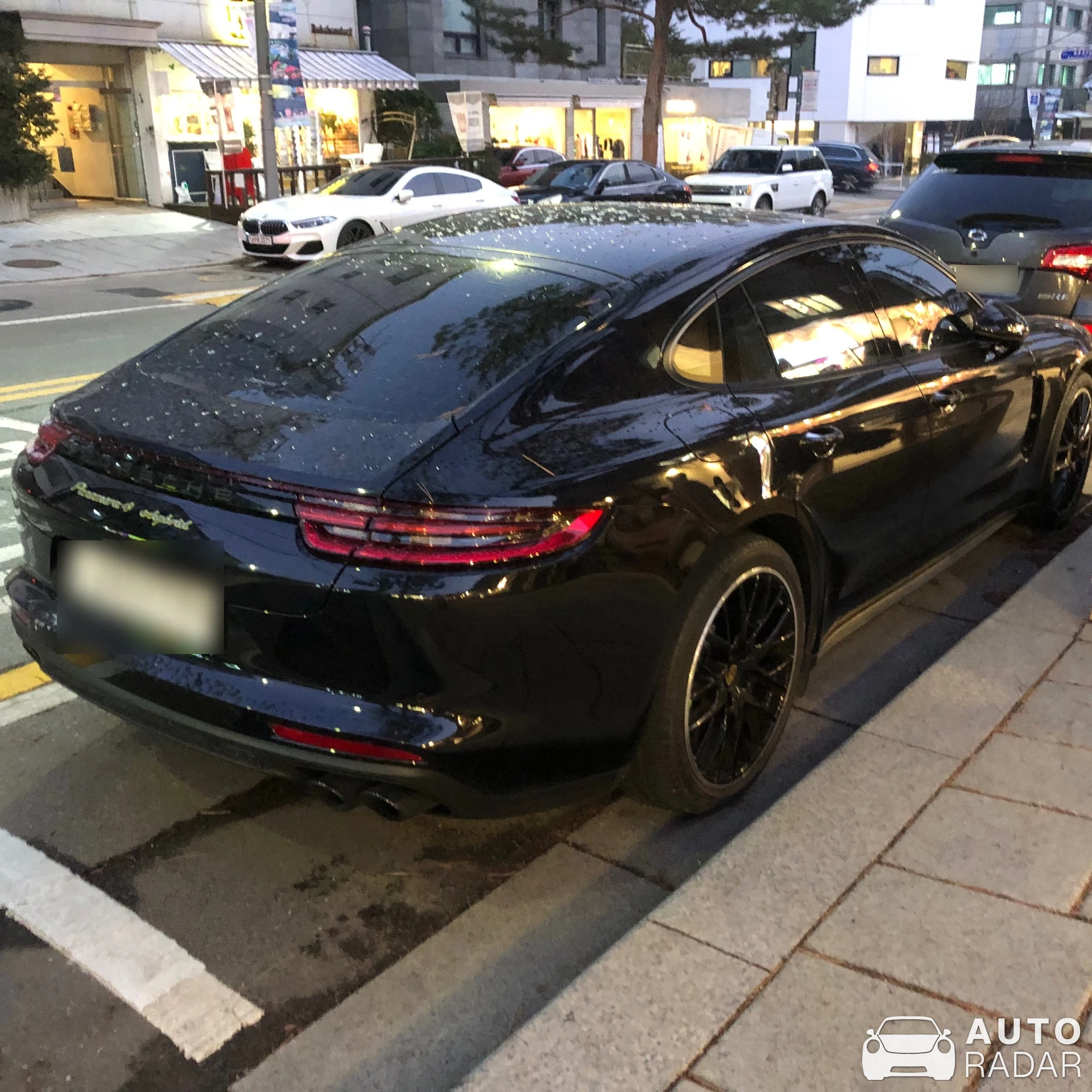 Porsche 971 Panamera 4 spotted in Jongno District, South Korea