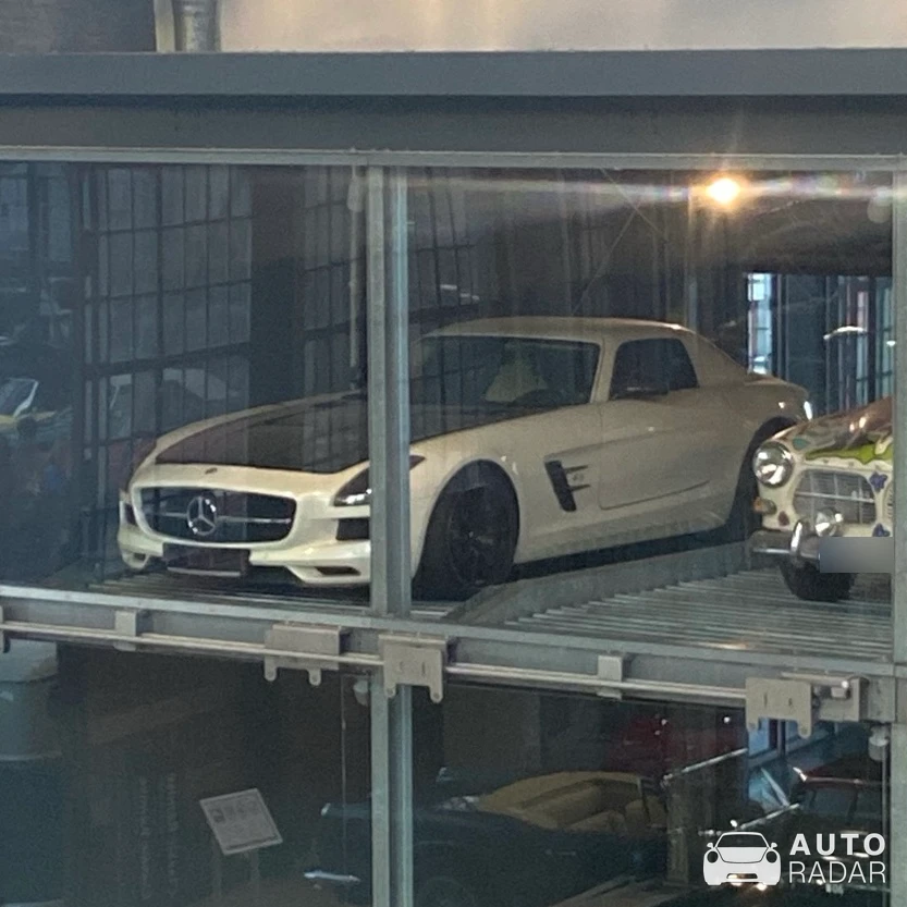 Mercedes-Benz SLS AMG GT Final Edition spotted in Düsseldorf