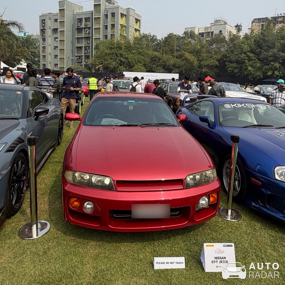 Nissan Skyline R33 spotted in Mumbai, India