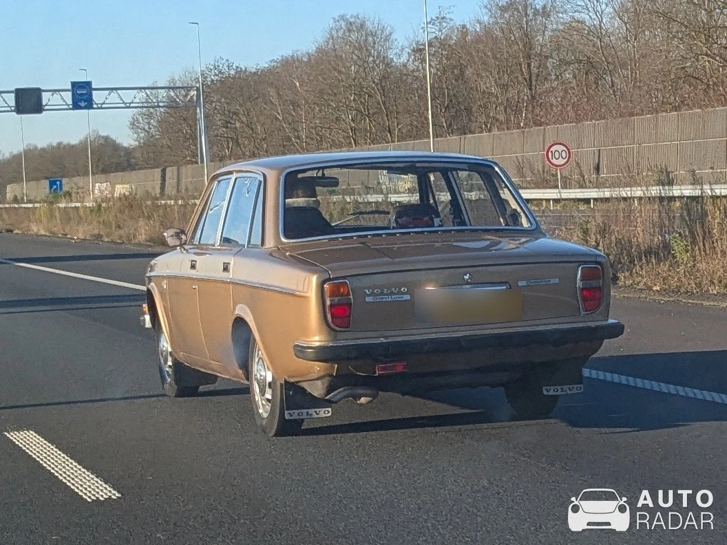 Volvo 164 spotted in Klarenbeek