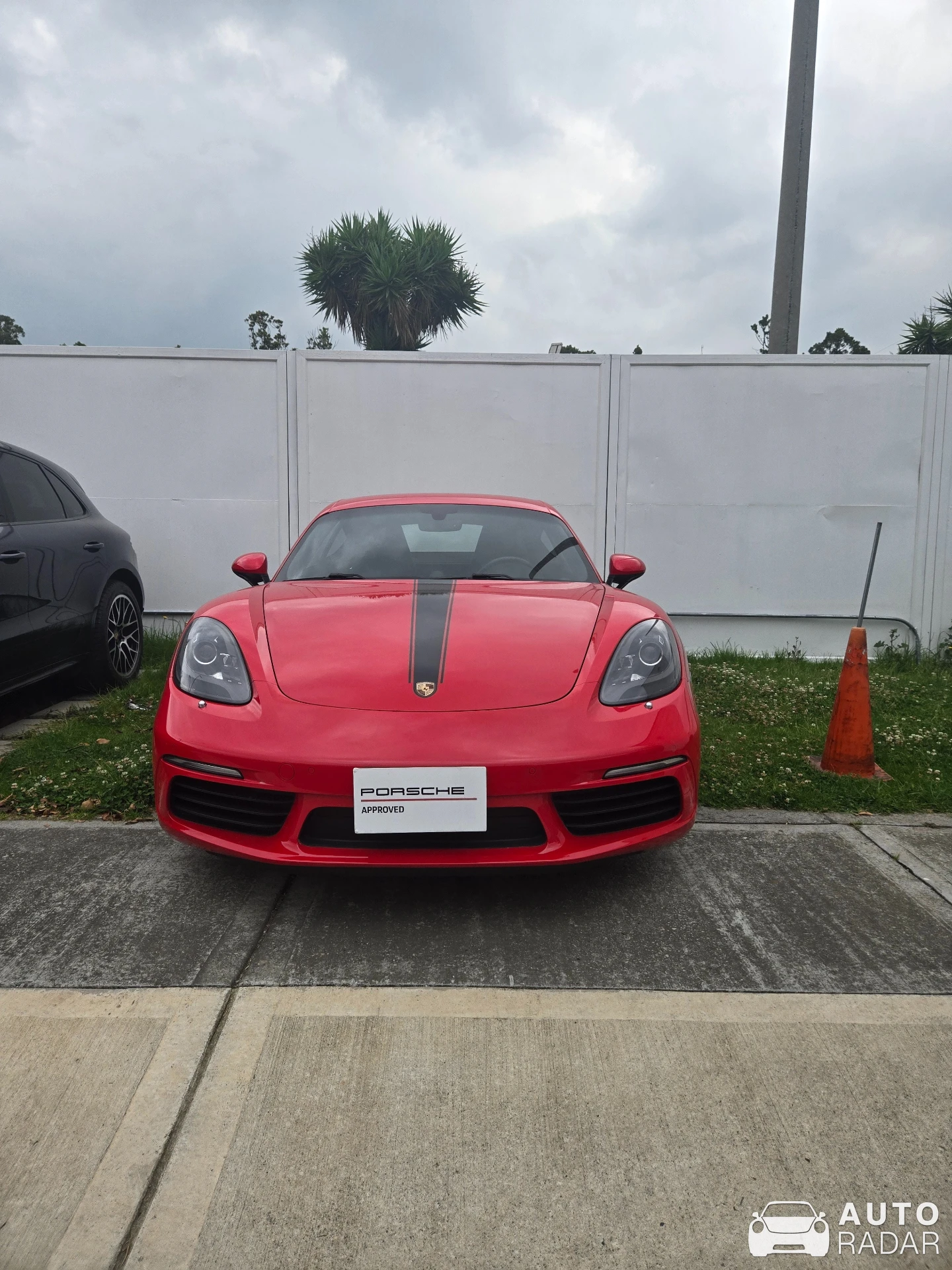 Porsche 718 Cayman spotted in Bogotá, Colombia