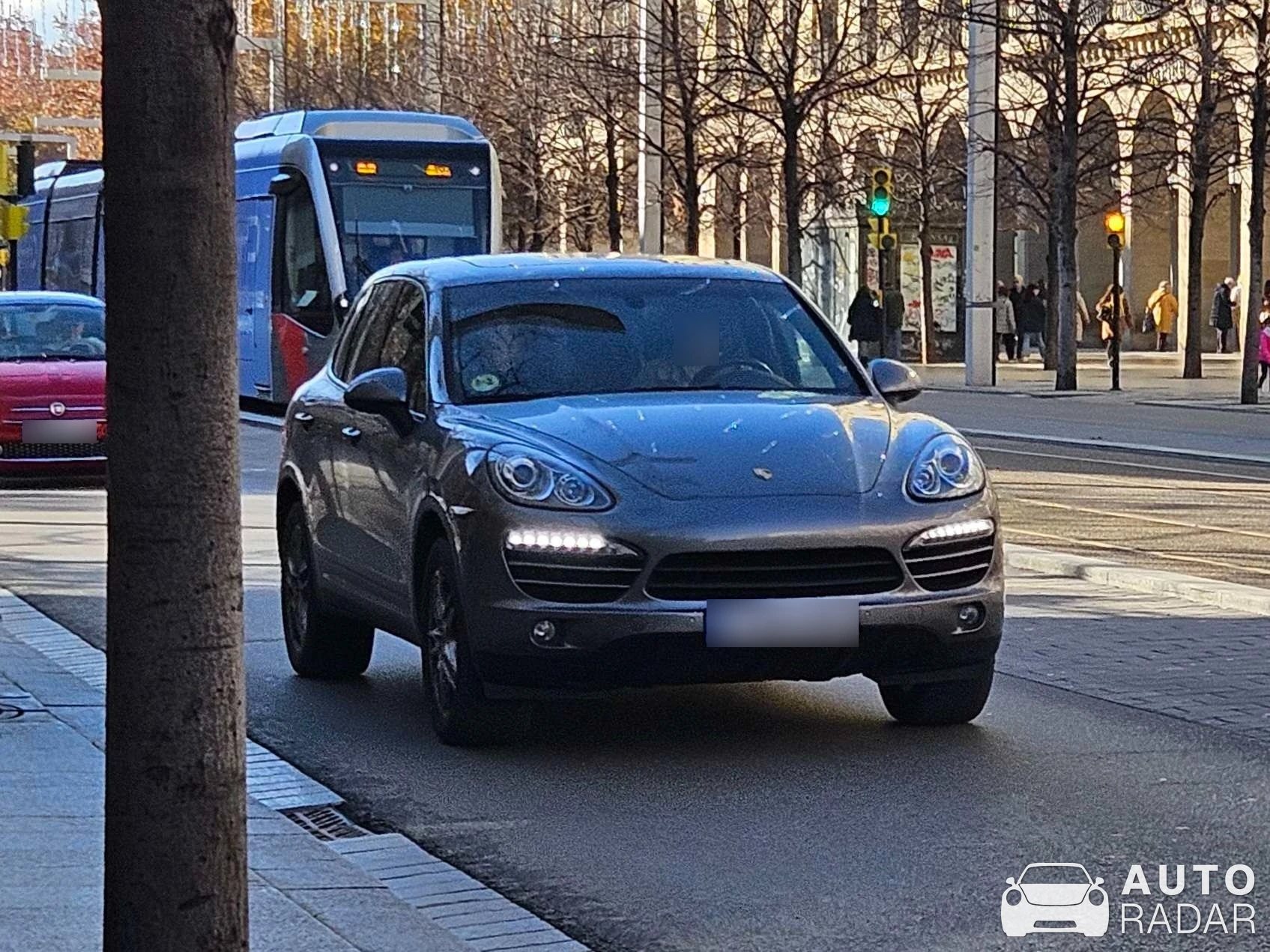 Porsche Cayenne Diesel spotted in Zaragoza