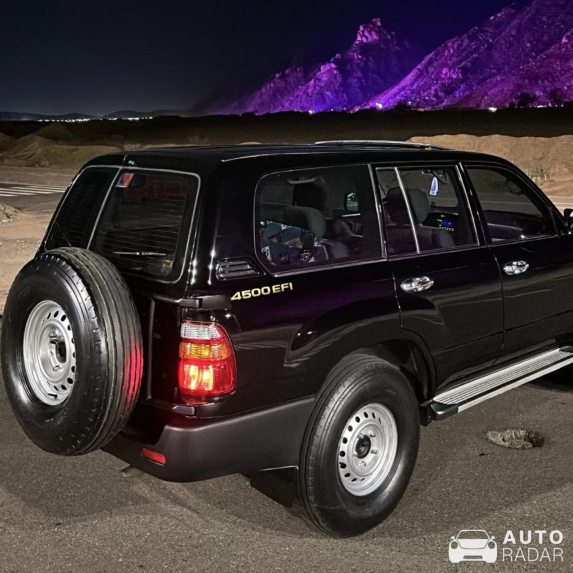 Toyota Land Cruiser 4500 EFI spotted in Makkah