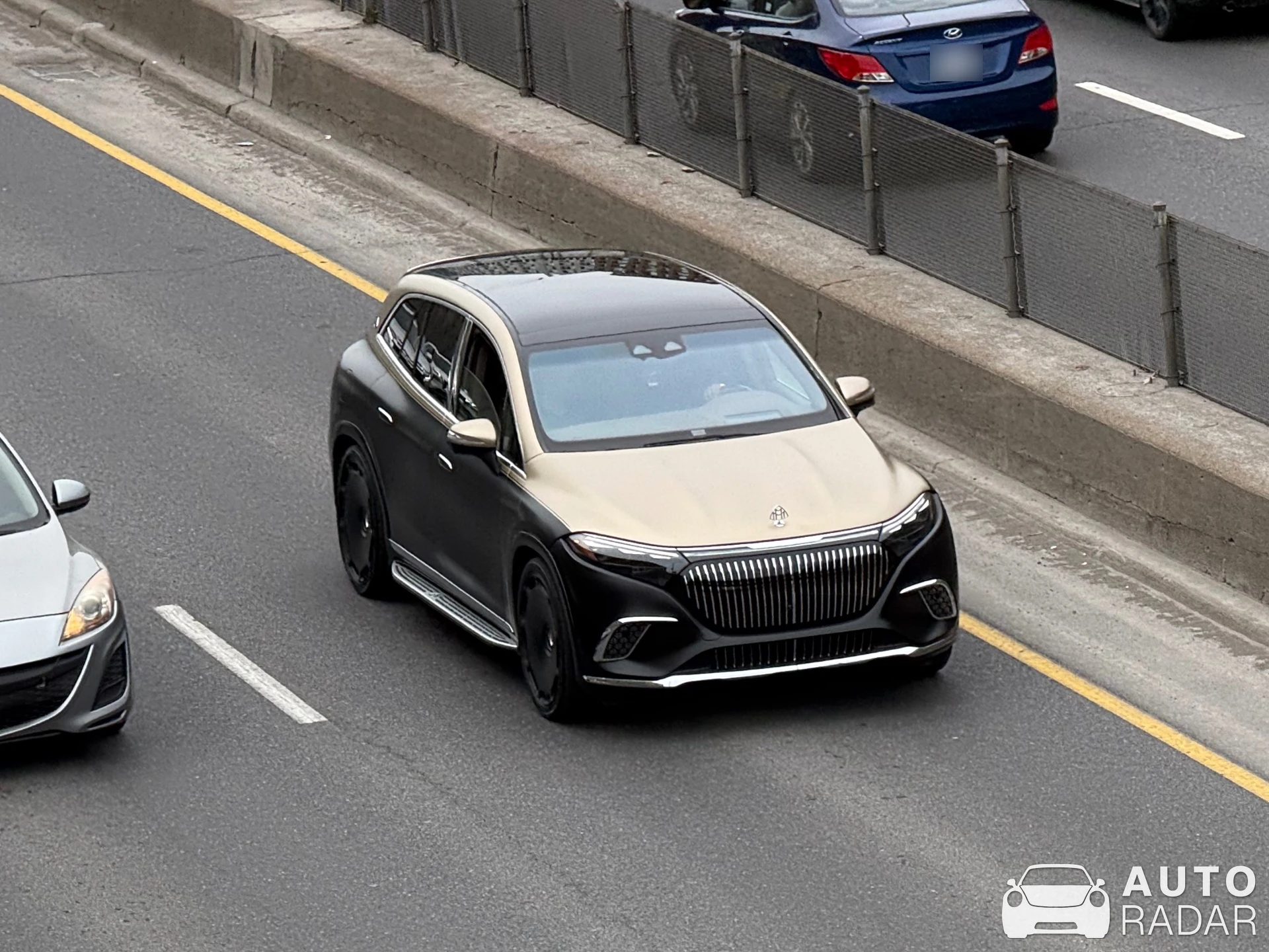 Mercedes-Maybach EQS SUV spotted in Montréal