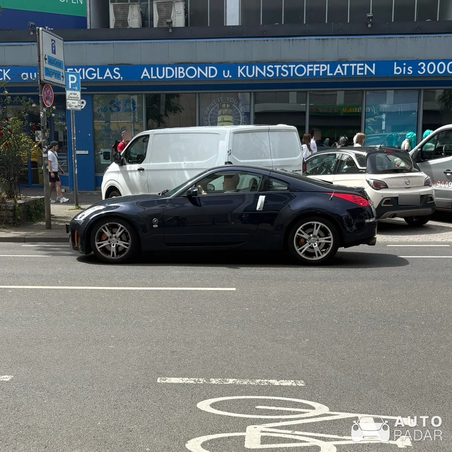 Nissan Fairlady Z spotted in Düsseldorf