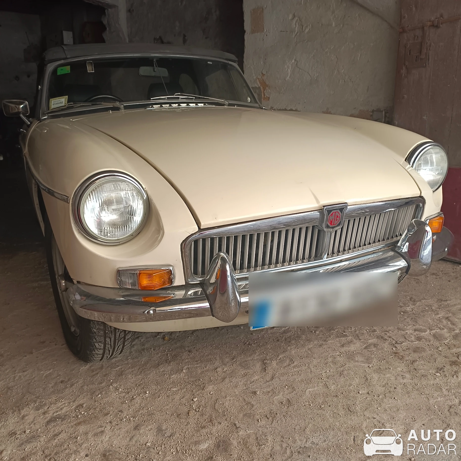MG MGB spotted in Palma, Spain