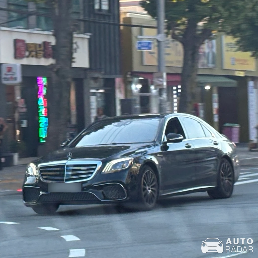 Mercedes-Benz S 63 AMG W222 spotted in Busan