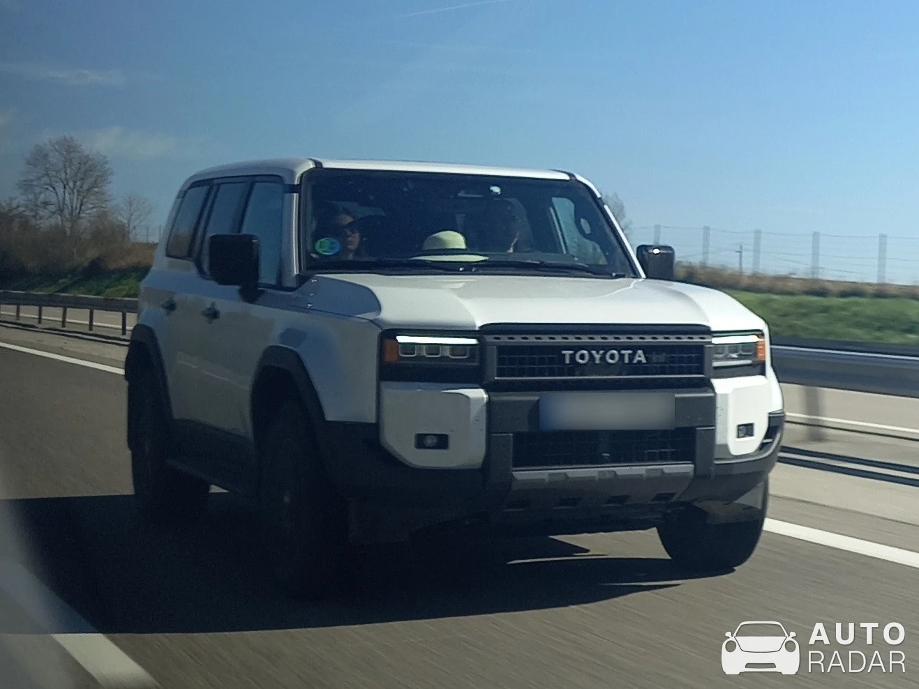 Toyota Land Cruiser 300 GR Sport spotted in Torchefelon