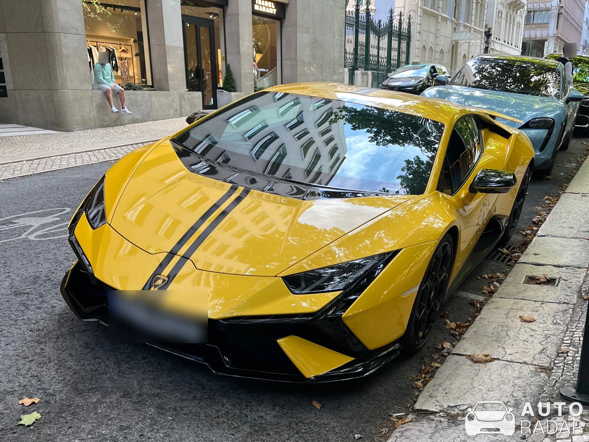 Lamborghini Huracán LP640-2 Tecnica spotted in Lisboa, Portogallo