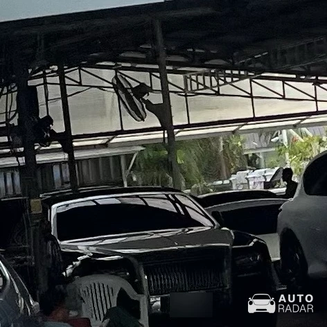 Rolls-Royce Ghost spotted in Yangon