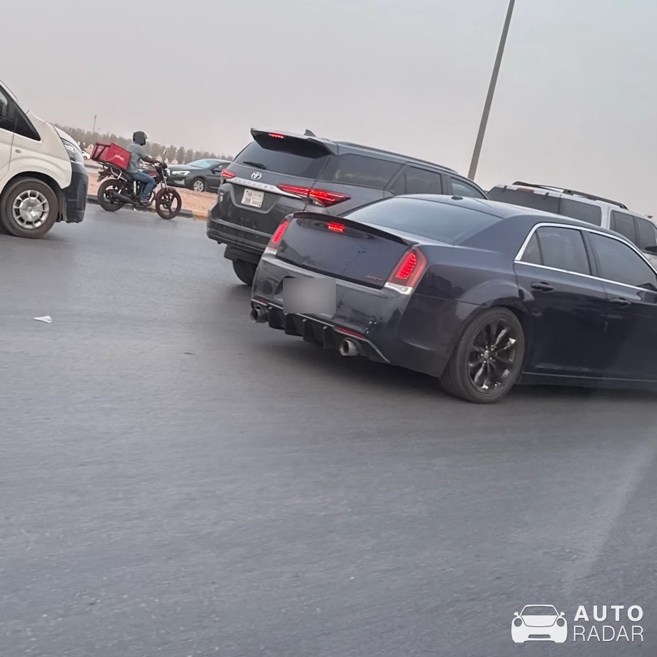 Chrysler 300C CRD SRT spotted in Riyadh