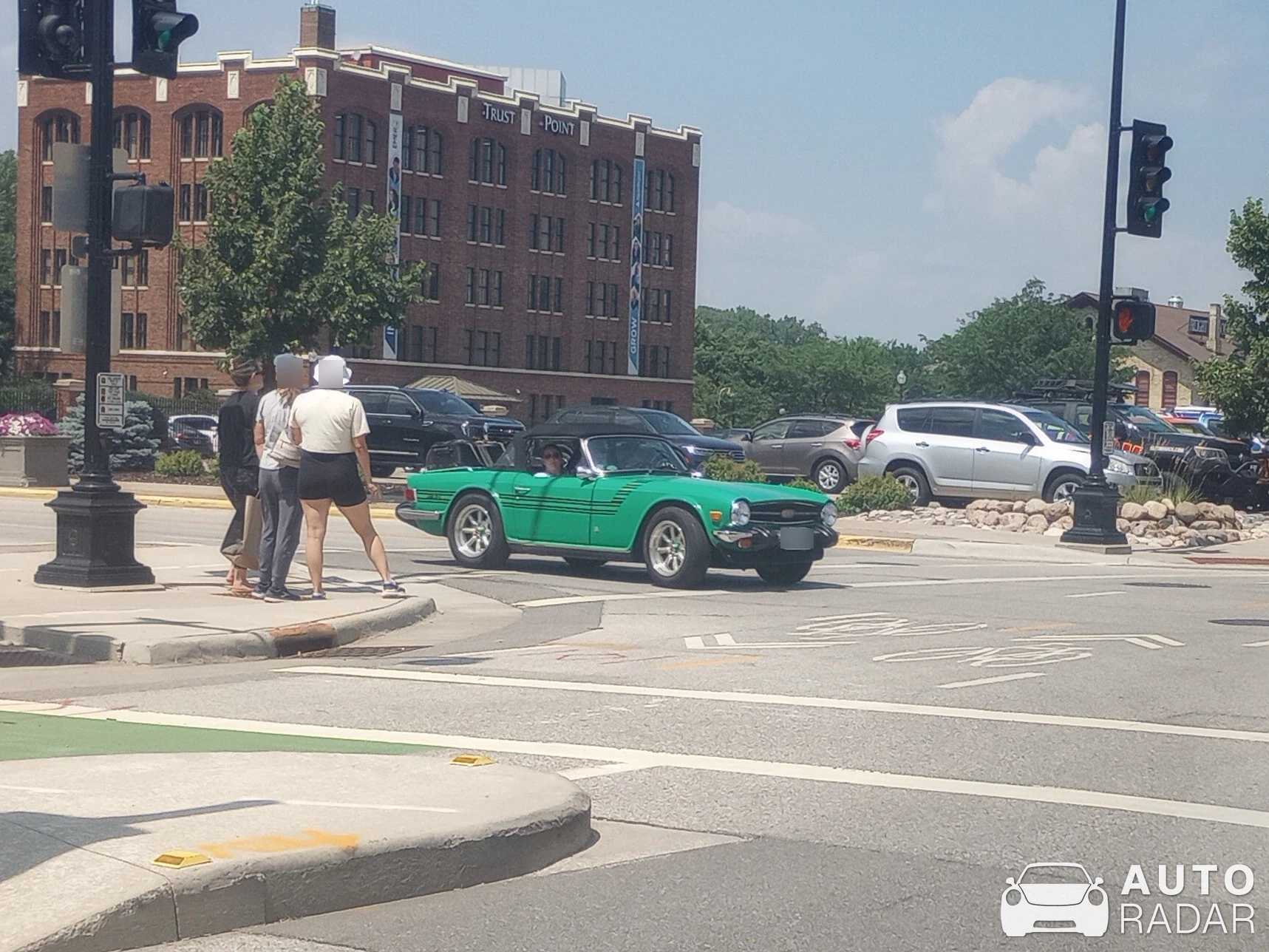 Triumph TR6 spotted in La Crosse