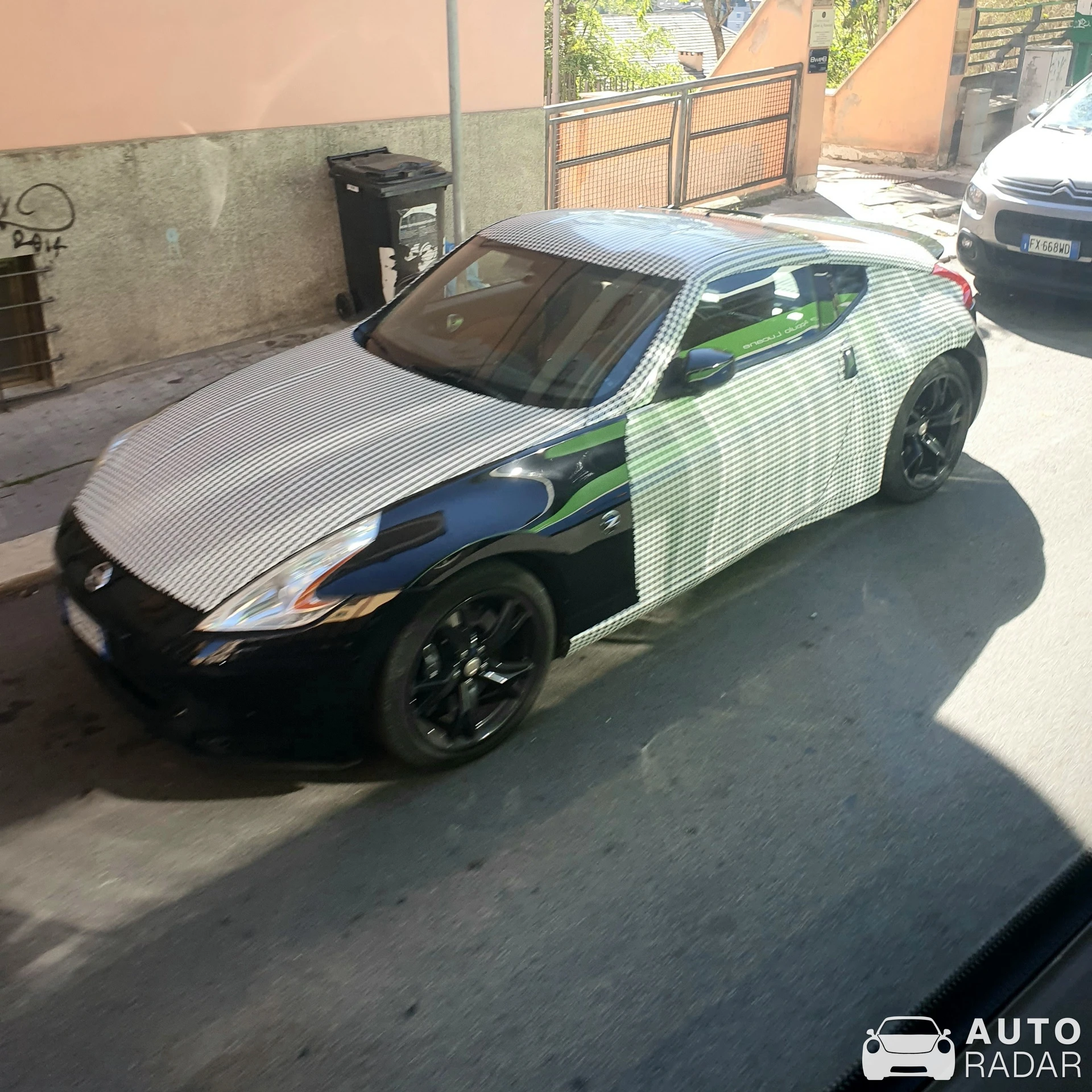 Nissan 370Z spotted in Provincia di Potenza, Італія