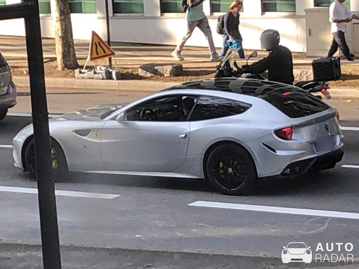 Ferrari FF spotted in Boulogne-Billancourt, France