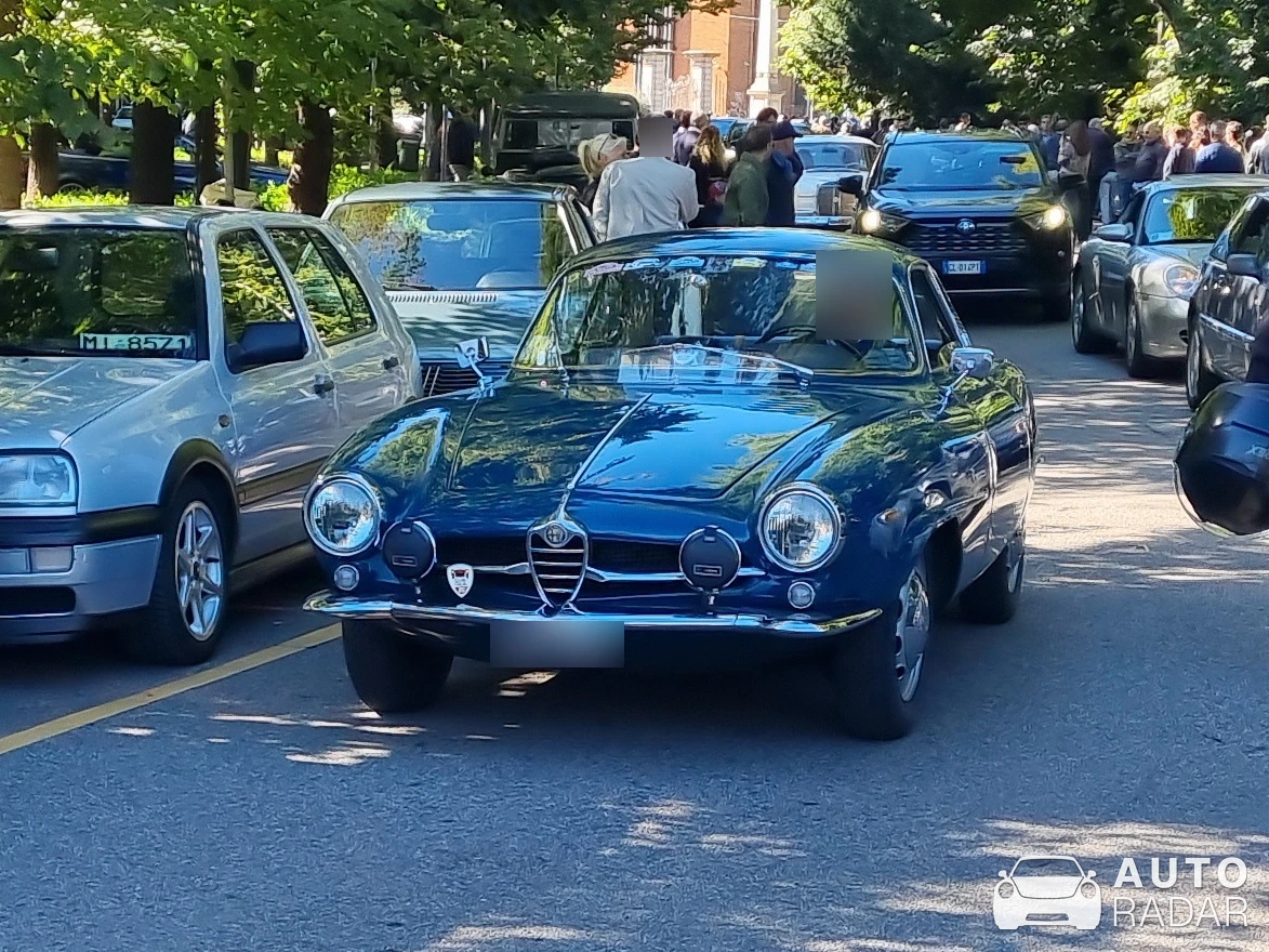 Alfa Romeo Giulietta Sprint Speciale spotted in Milano