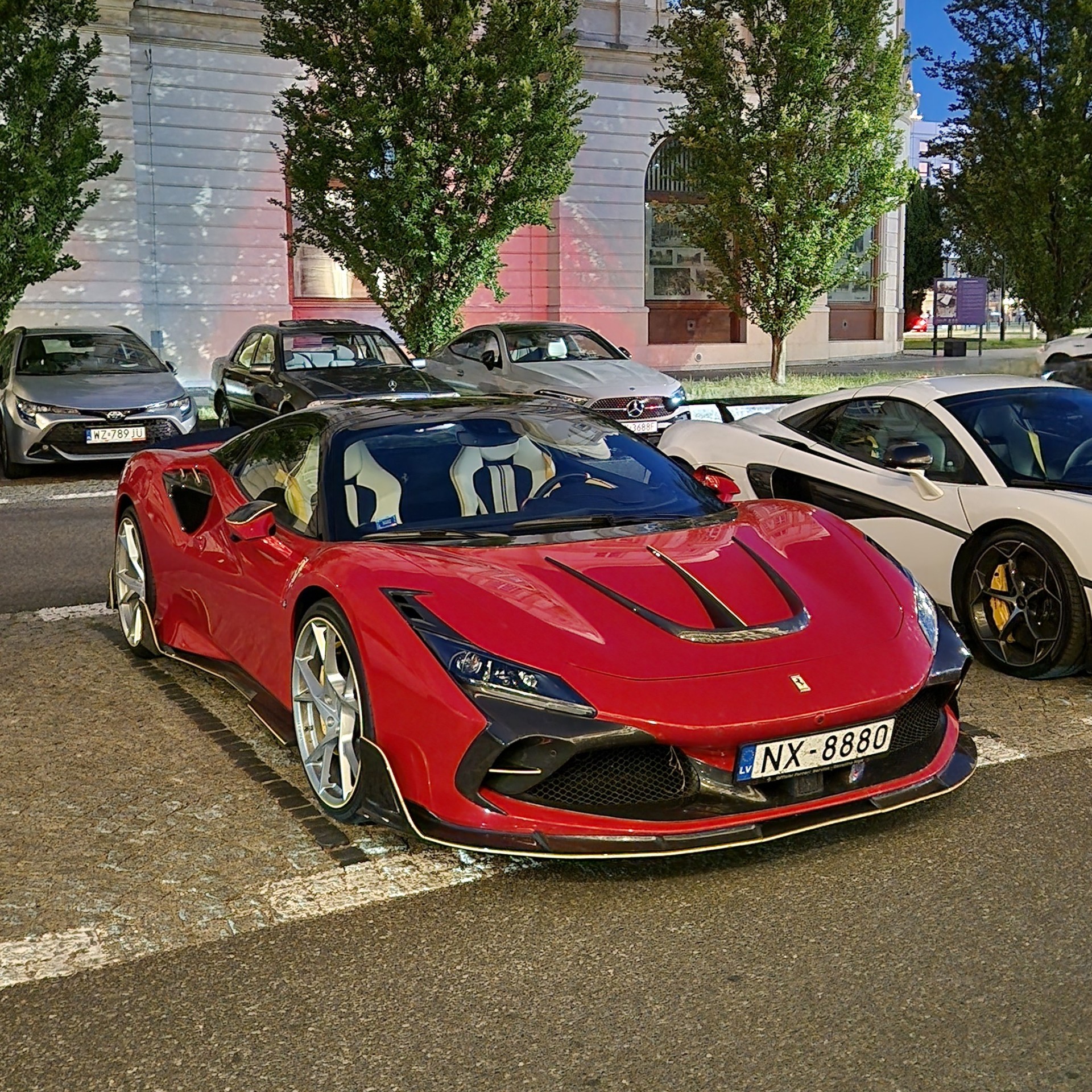 Ferrari F8 Spider Mansory