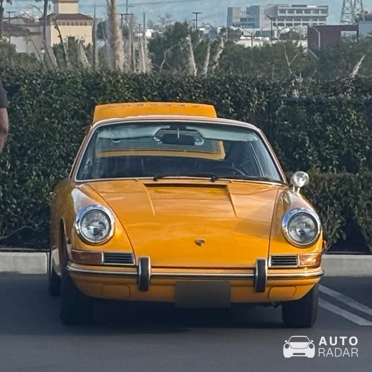 Porsche 911 S SWB spotted in El Segundo