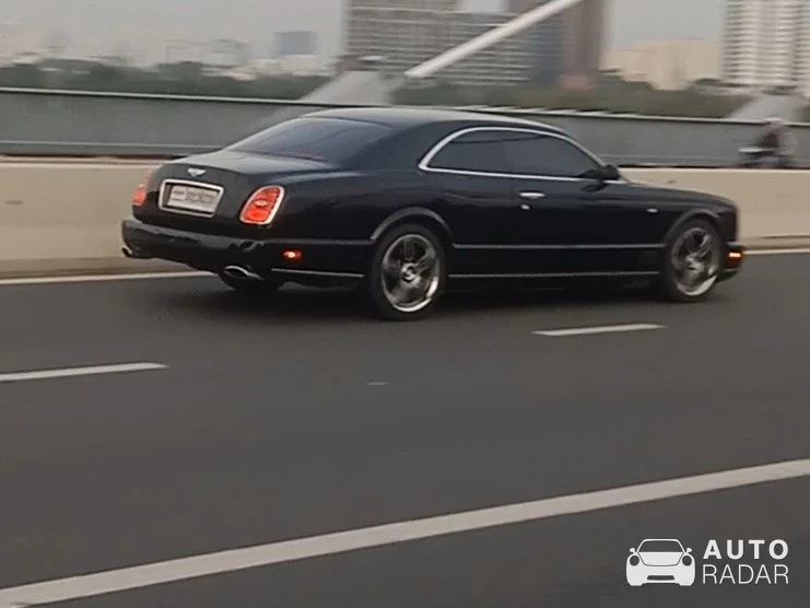 Bentley Brooklands spotted in Ho Chi Minh City