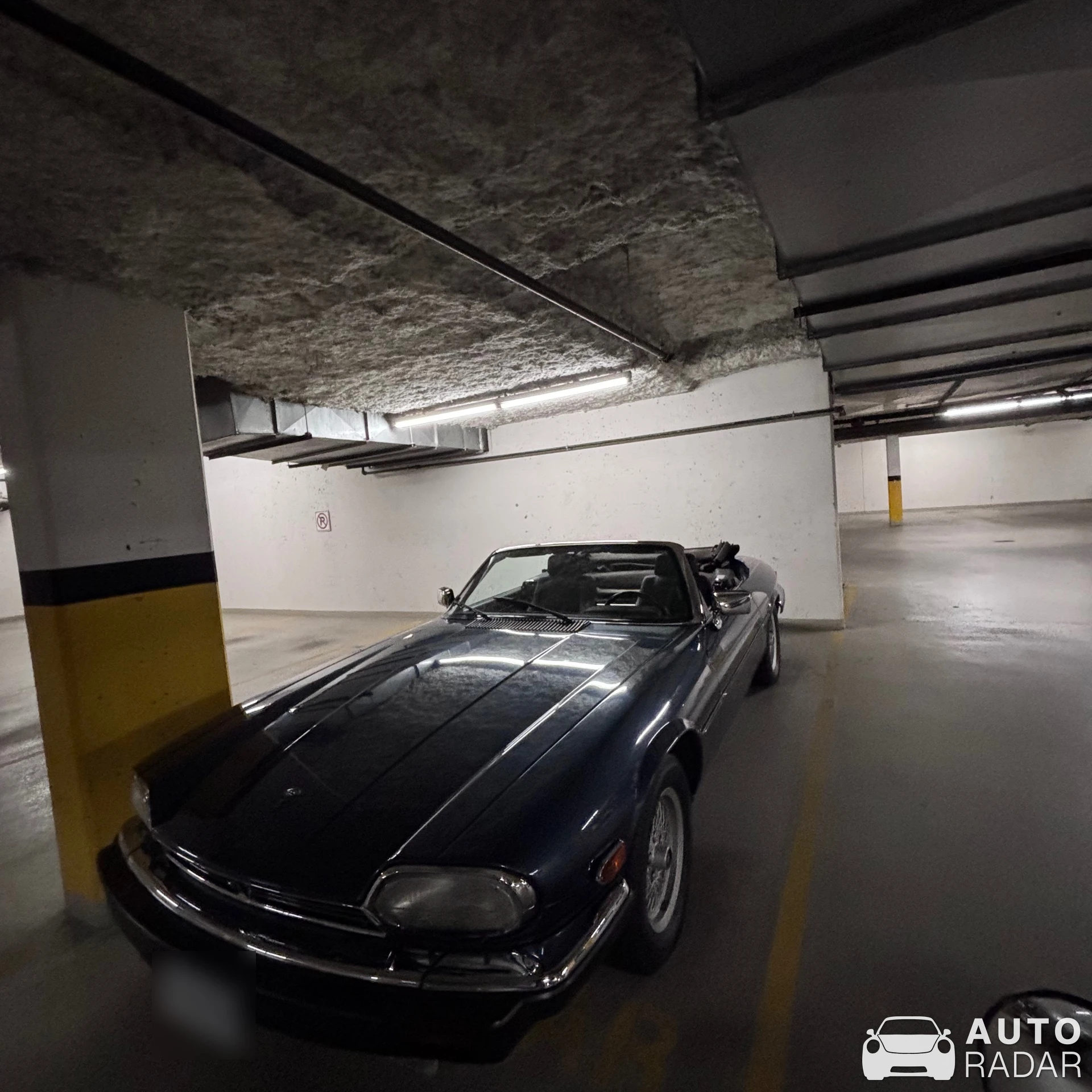 Jaguar XJS V12 spotted in Vancouver, Canada