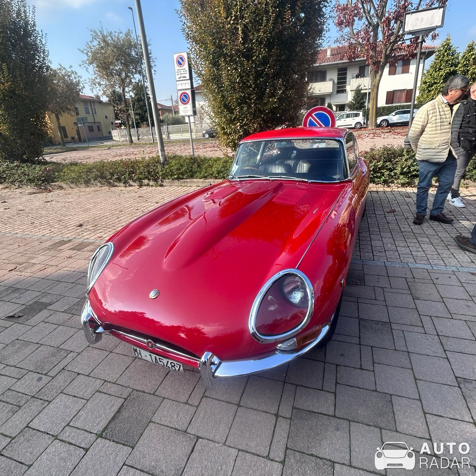 Jaguar E-Type spotted in Novara