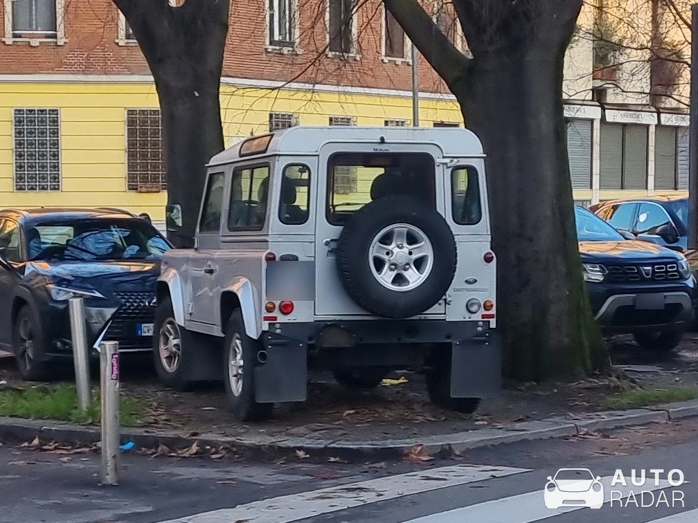 Land Rover Rover Defender 70 spotted in Milano