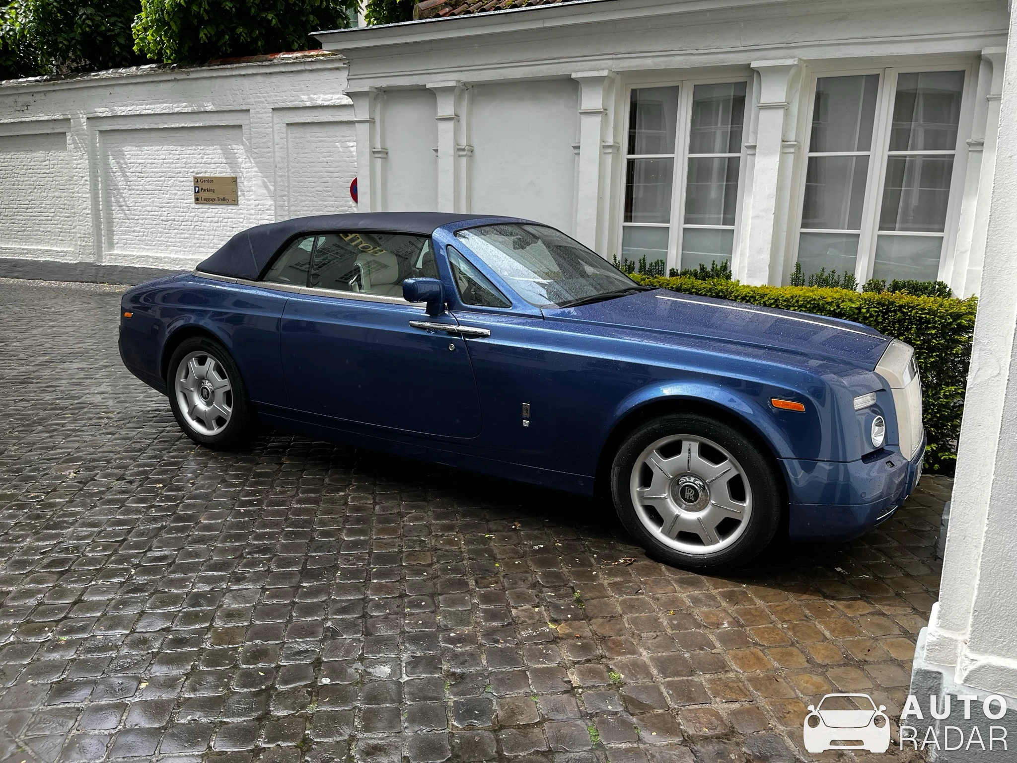 Rolls-Royce Phantom Drophead Coupé Series II spotted in Brugge