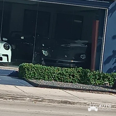 Porsche 918 Spyder spotted in Miami, United States