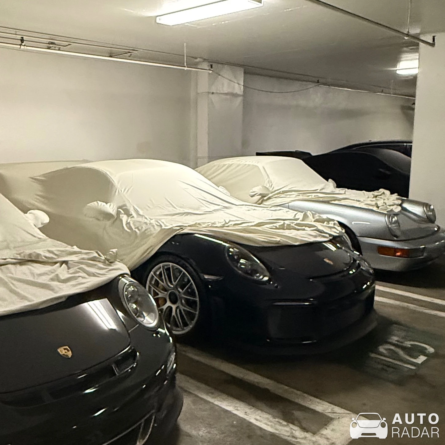 Porsche 991 GT2 RS spotted in Beverly Hills, United States
