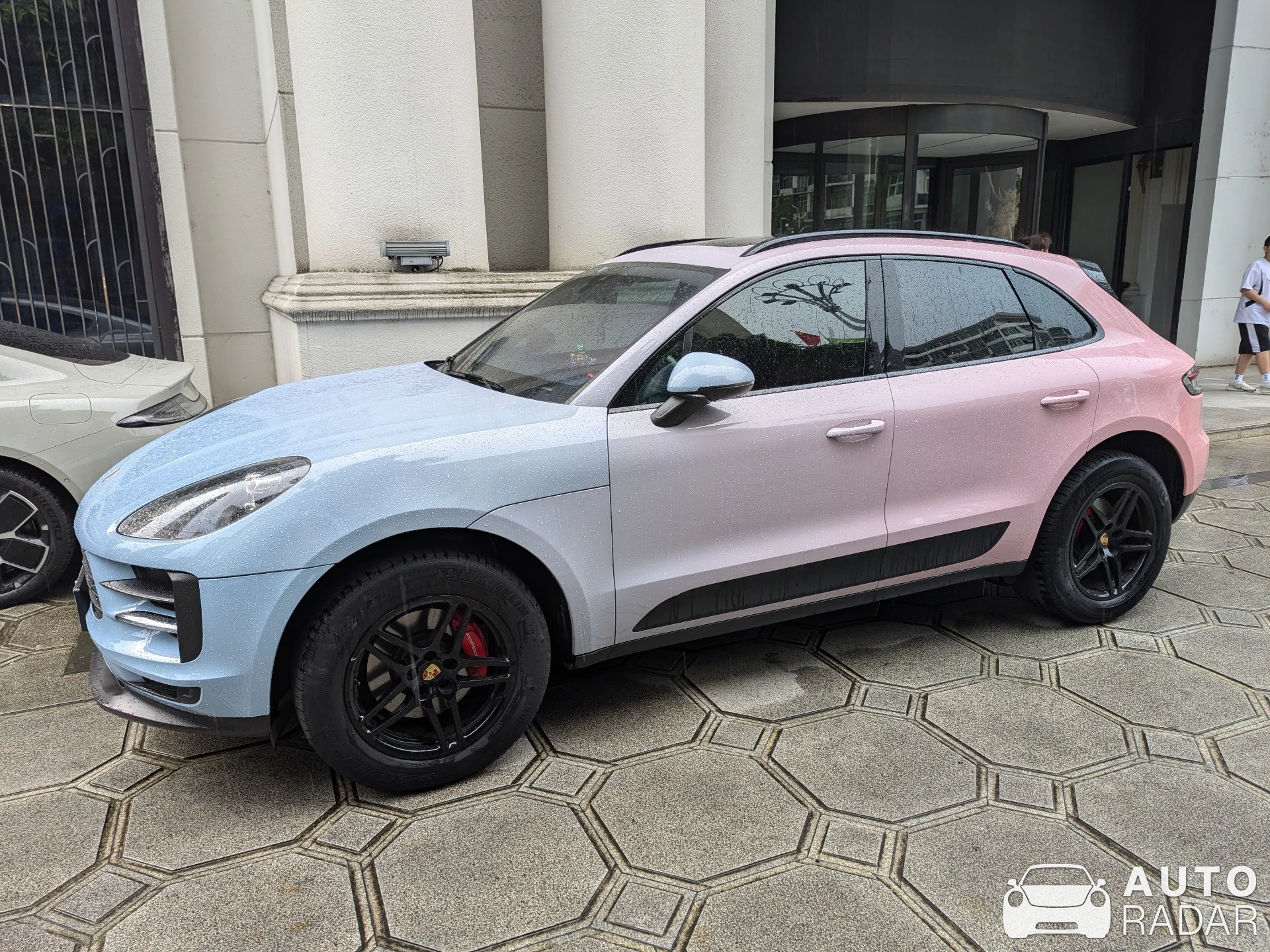 Porsche Macan spotted in Wenzhou, China