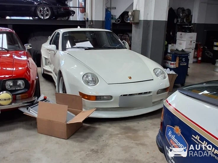 Porsche 968 Clubsport spotted in Montgat