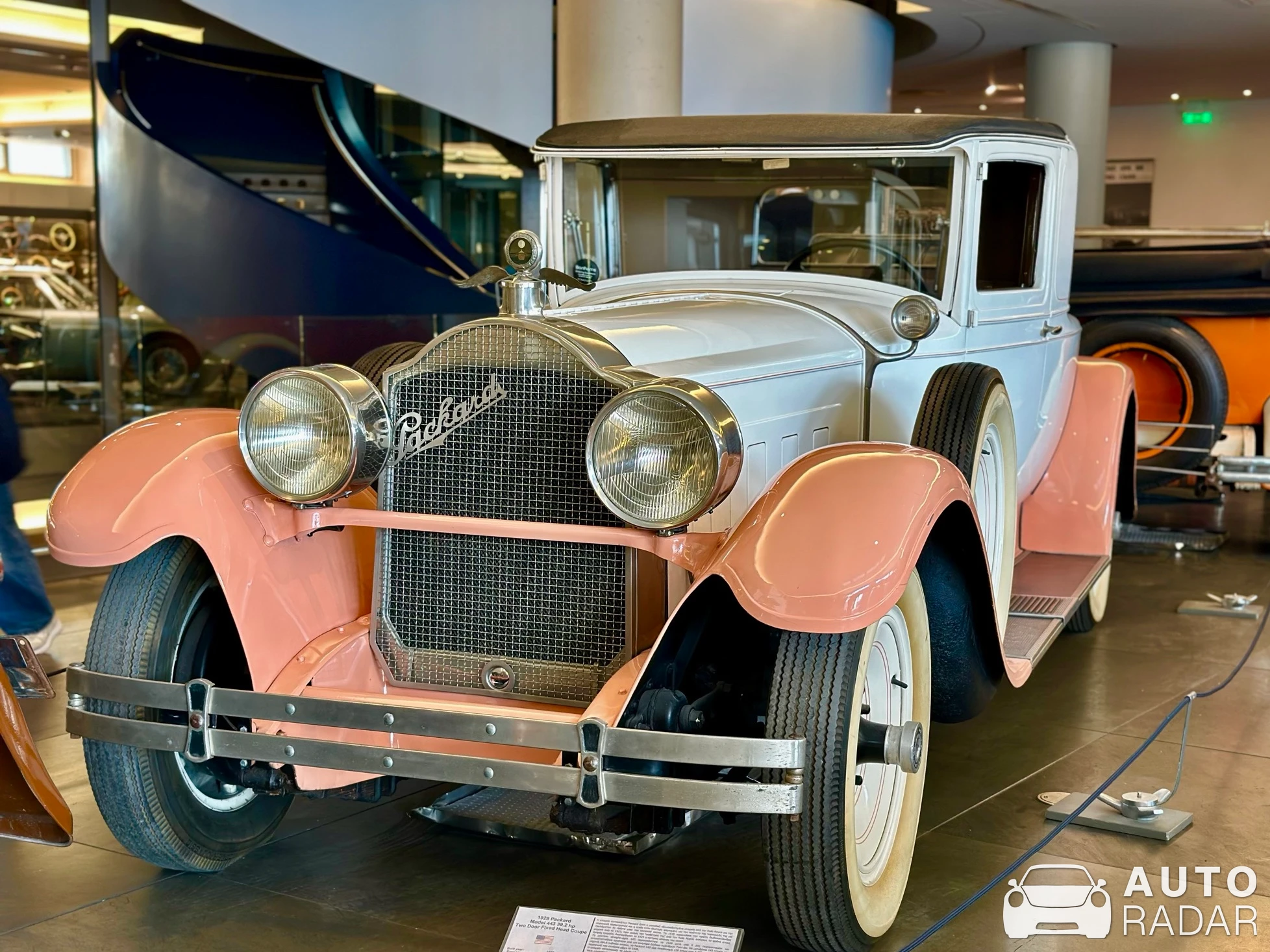 Packard Model 443 spotted in Athina