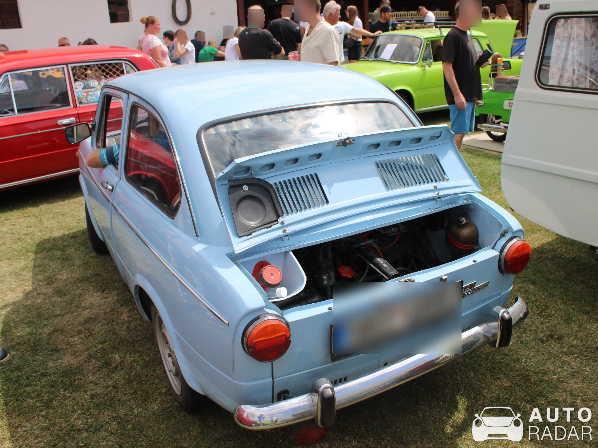 Fiat 850 Spider spotted in Skalice