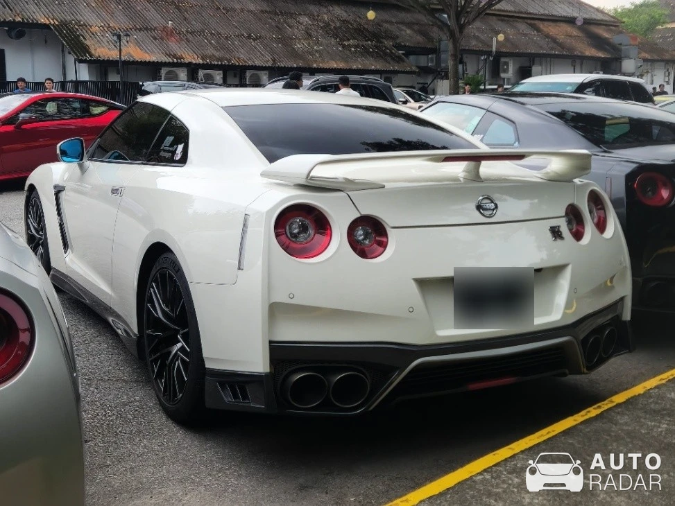 Nissan GT-R R35 spotted in Singapore, Singapore