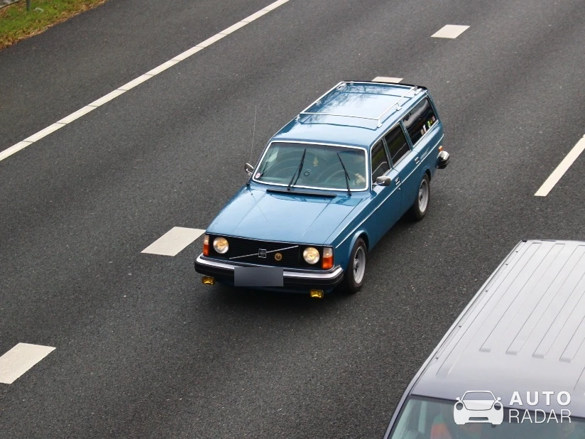 Volvo 245 spotted in Hengelo