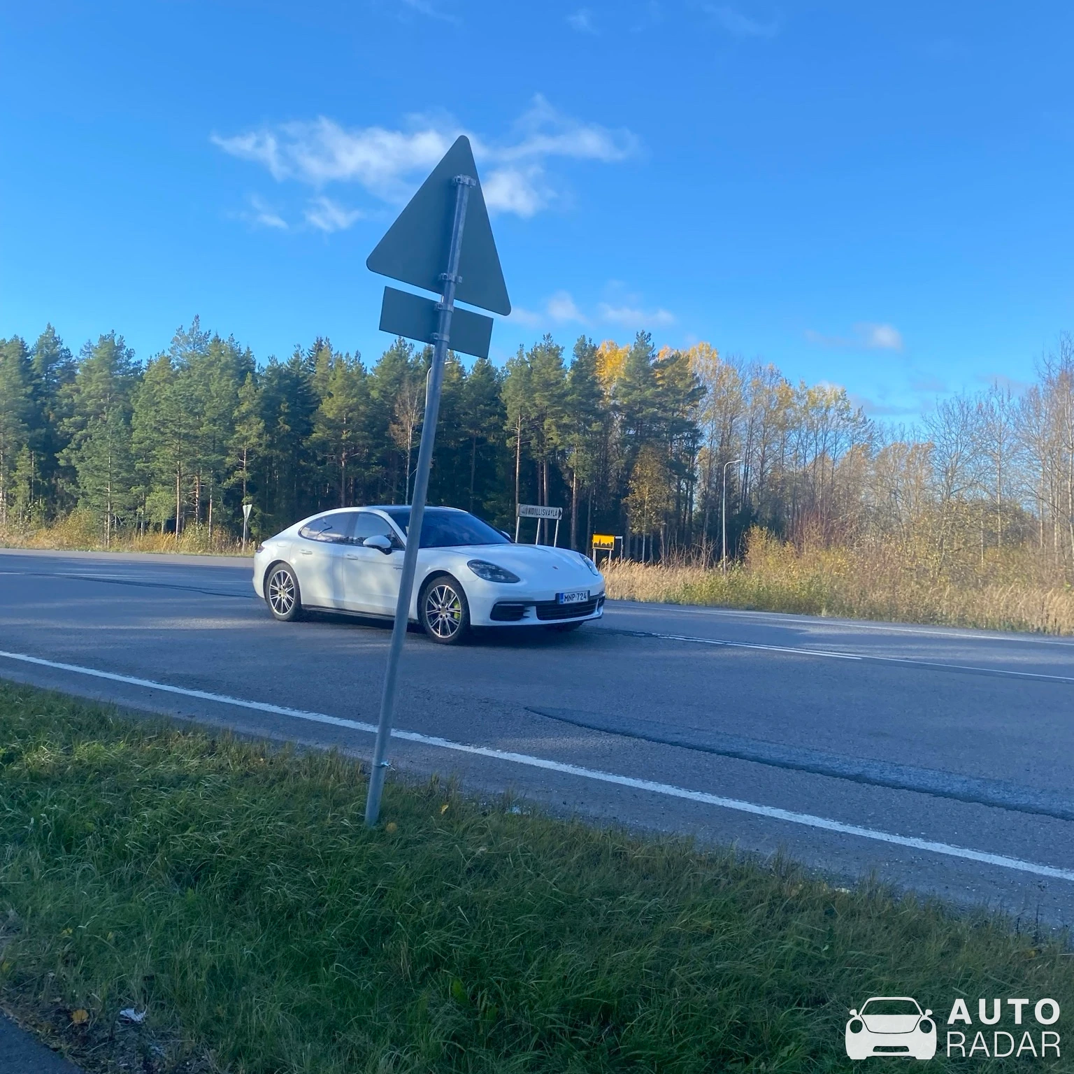 Porsche 970 Panamera S spotted in Rauma