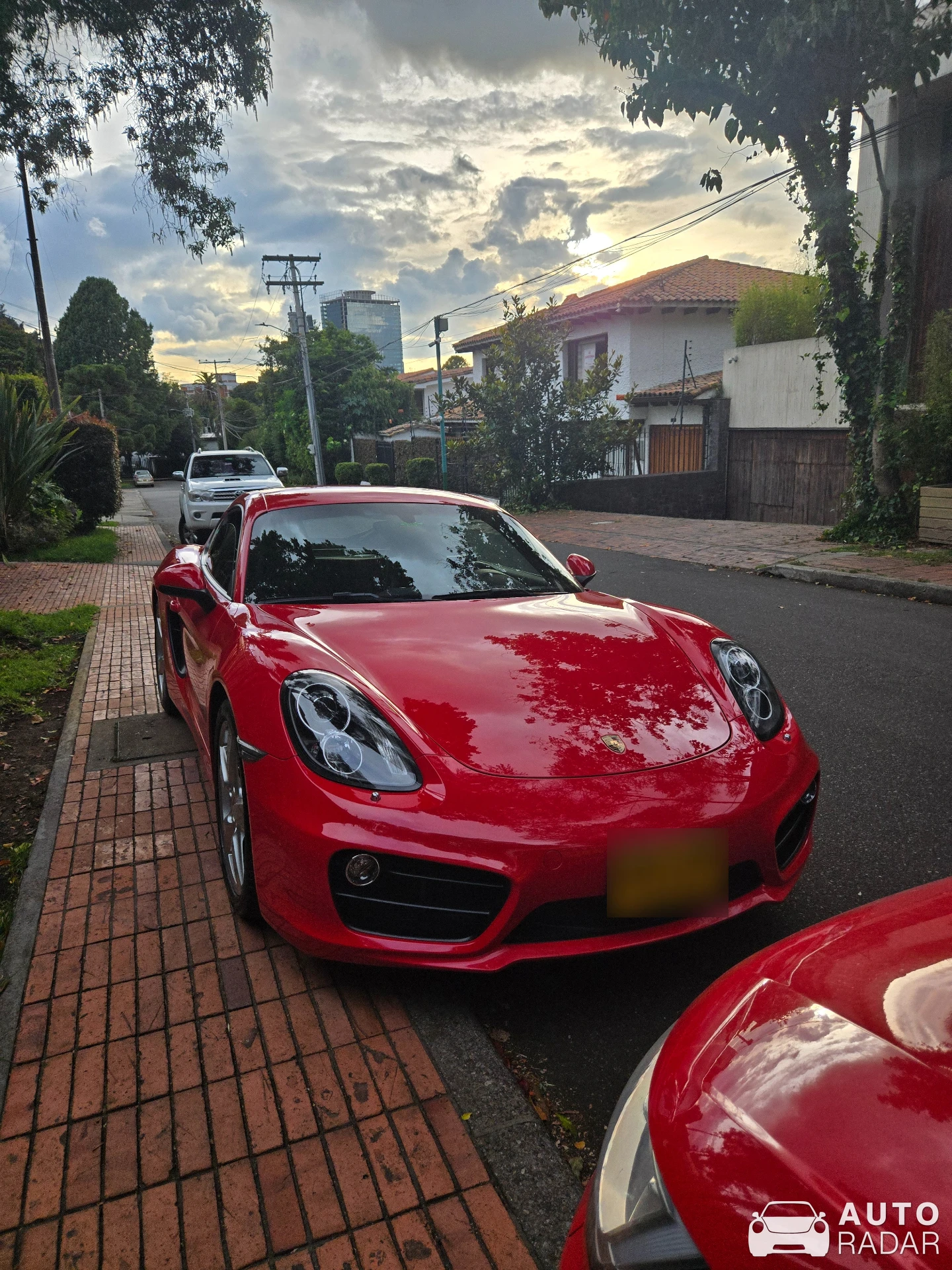 Porsche 981 Cayman S spotted in Bogotá, Colombia