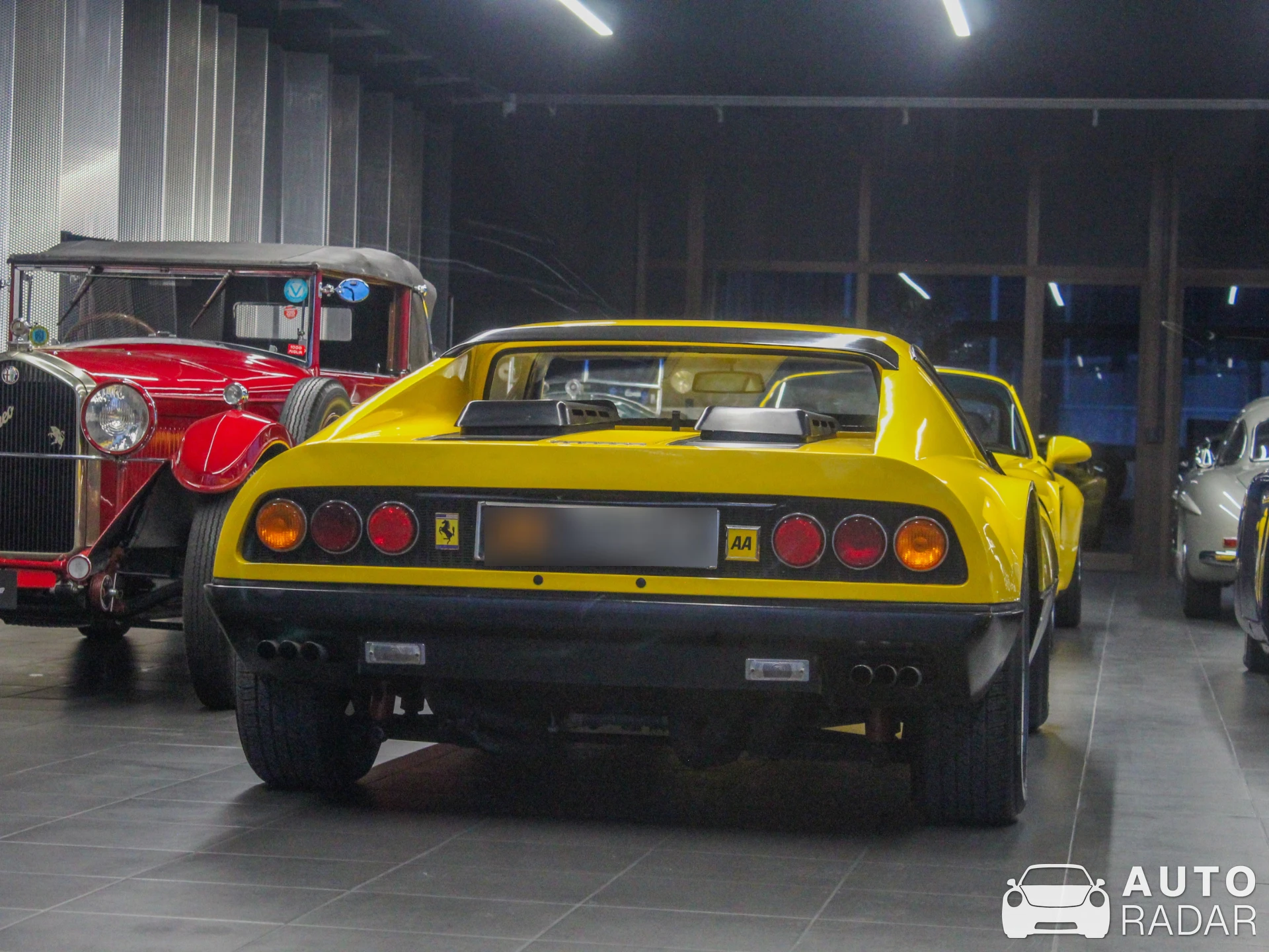 Ferrari 512 BBi spotted in Chiaviche, Italy