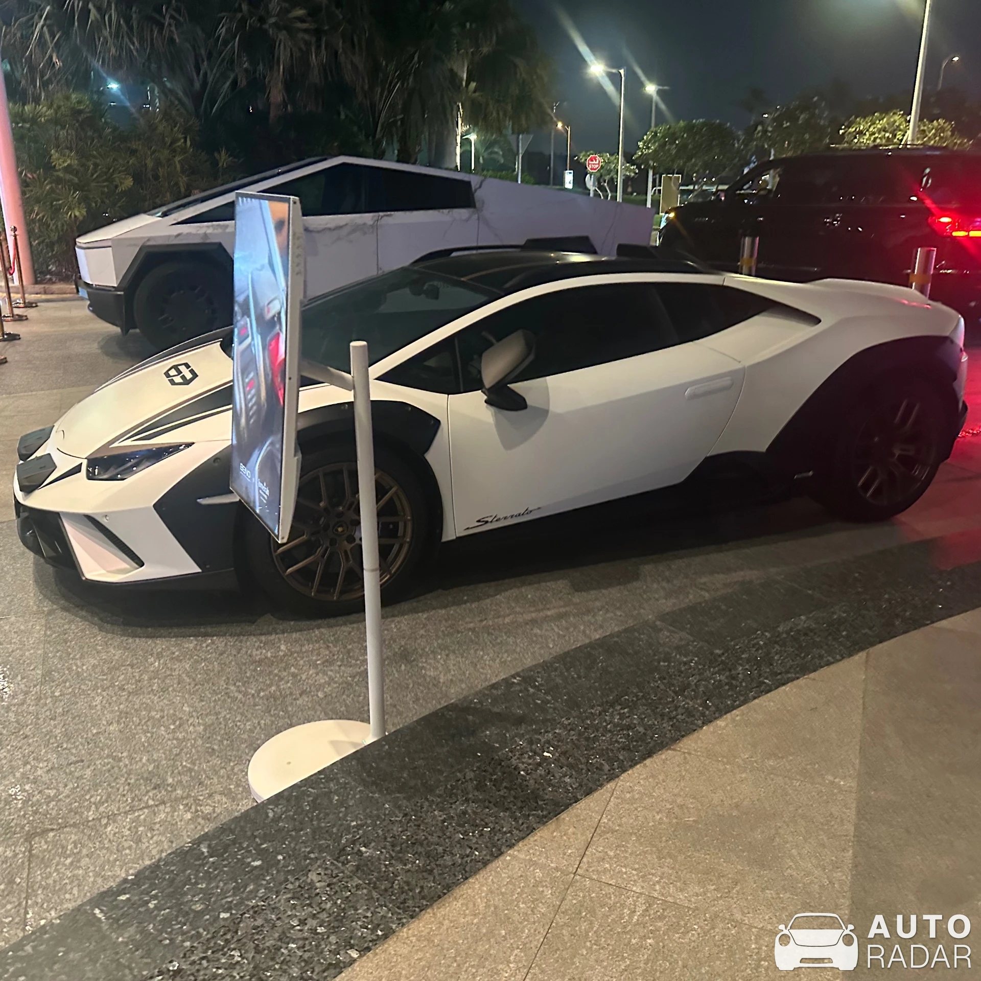 Lamborghini Huracán LP610-4 Sterrato spotted in Dubai, United Arab Emirates