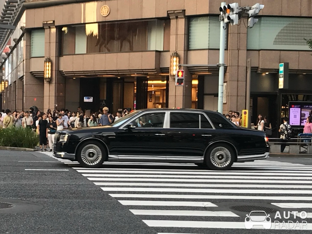 Toyota Century G60 spotted in Chuo City