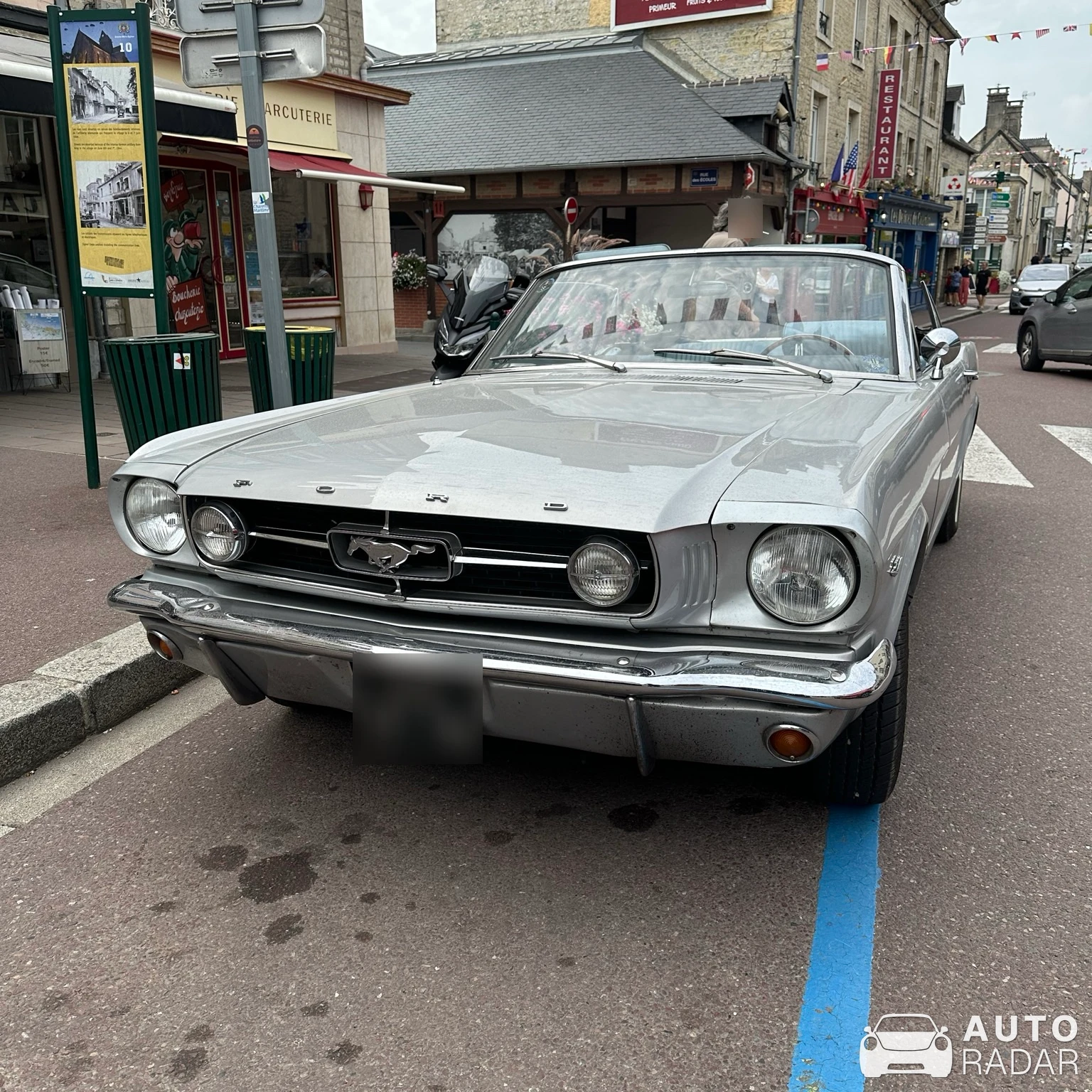 Ford Mustang GT Convertible spotted in Carentan les Marais