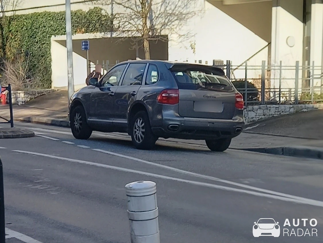 Porsche Cayenne spotted in Annecy, France