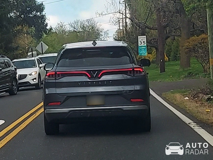 VinFast VF8 spotted in Ambler