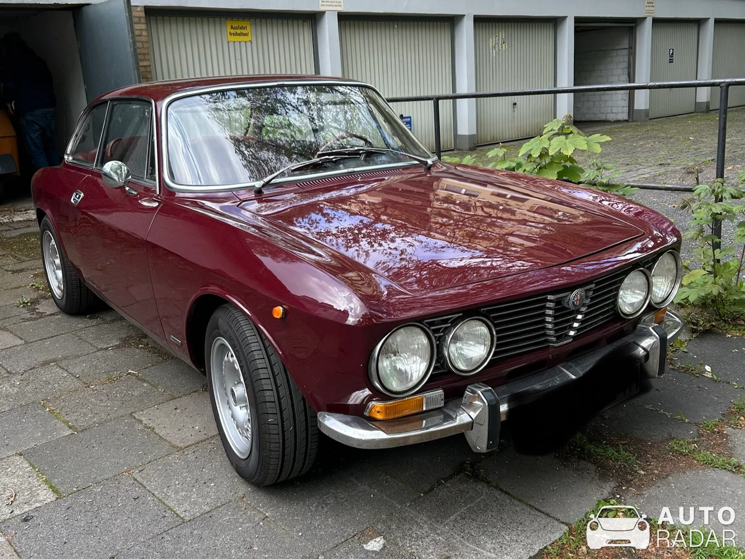 Alfa Romeo 2000 GT Veloce spotted in Köln